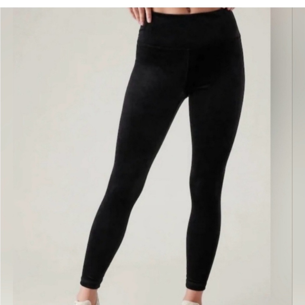 Athleta Elation Legging Black Velvet NWT sz Medium